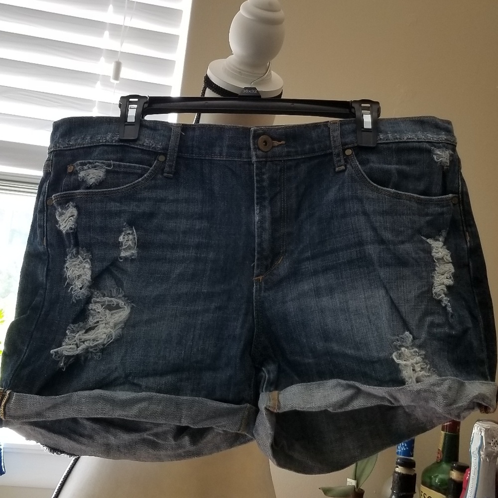Articles of Society destructed denim shorts sz 32